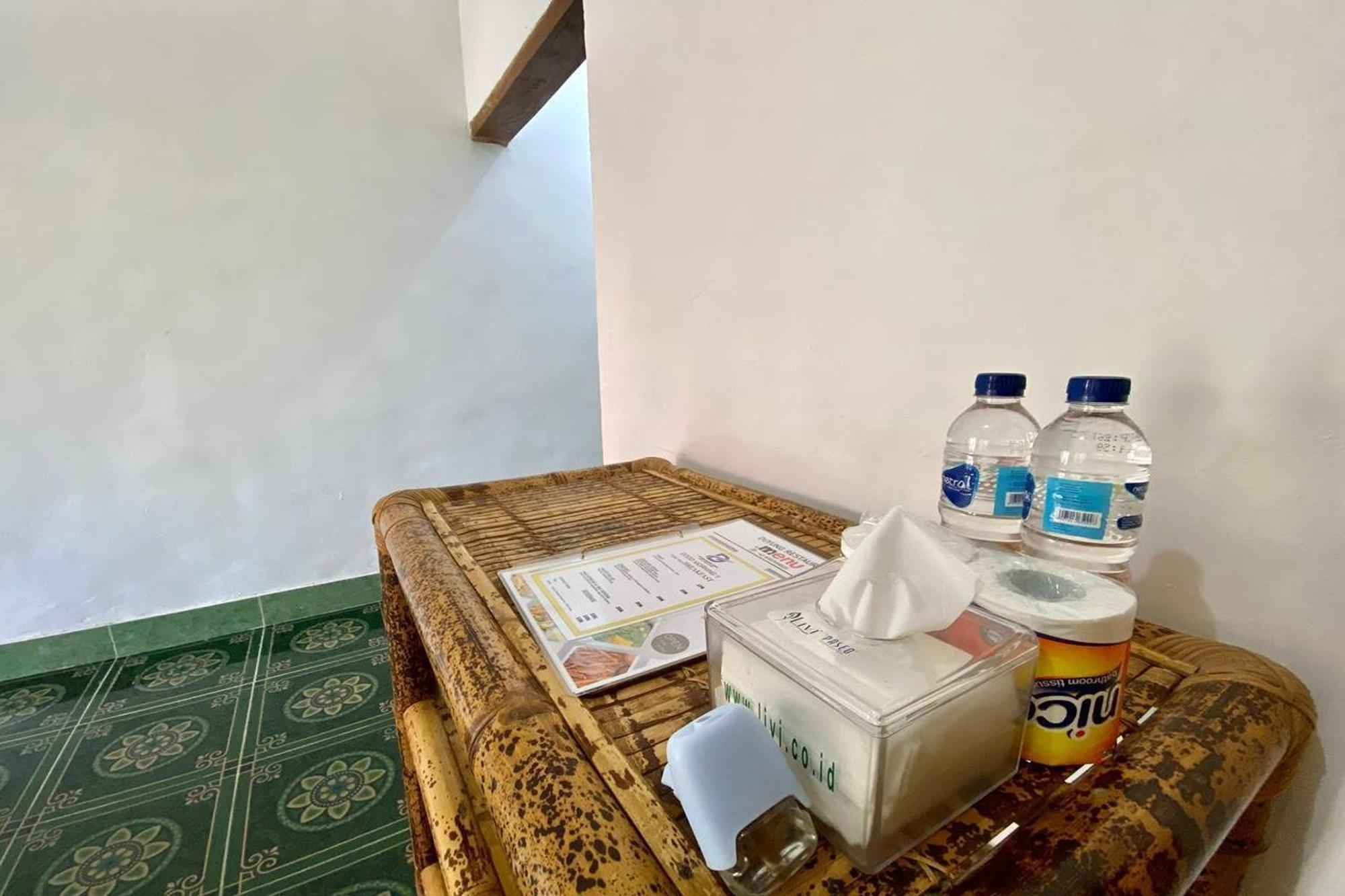 Duyung Rooms & Resto Gerupuk Bumbang Exterior foto