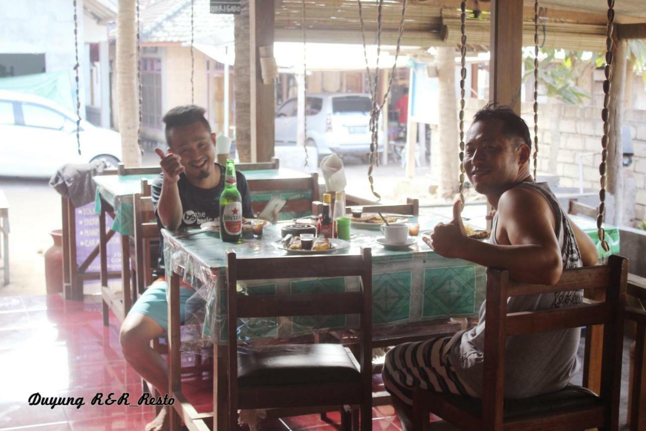 Duyung Rooms & Resto Gerupuk Bumbang Exterior foto
